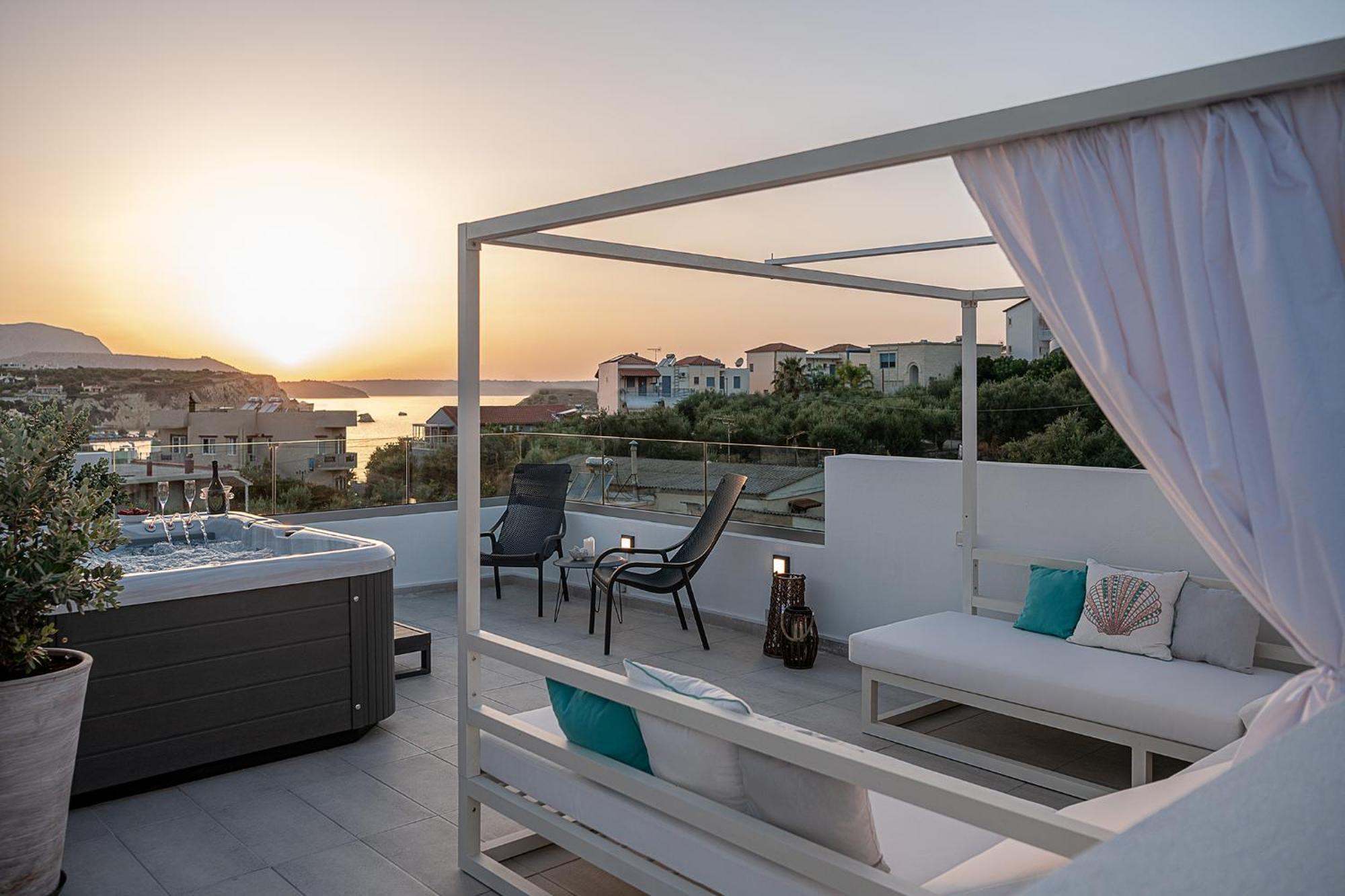Avrilia Seaside Villa Heated Pool อัลมีรีดา ภายนอก รูปภาพ