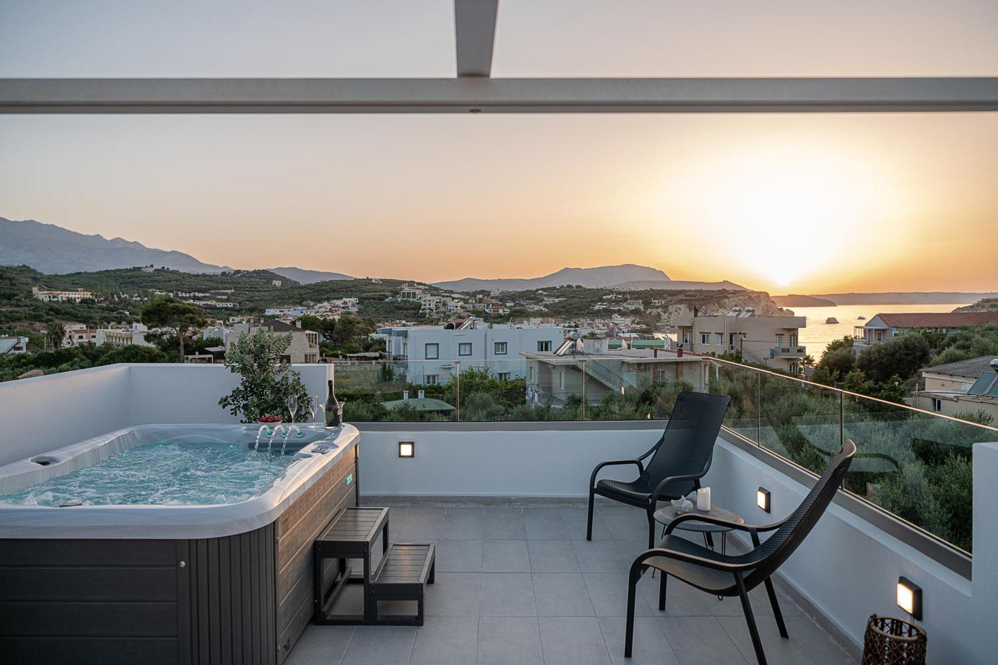 Avrilia Seaside Villa Heated Pool อัลมีรีดา ภายนอก รูปภาพ