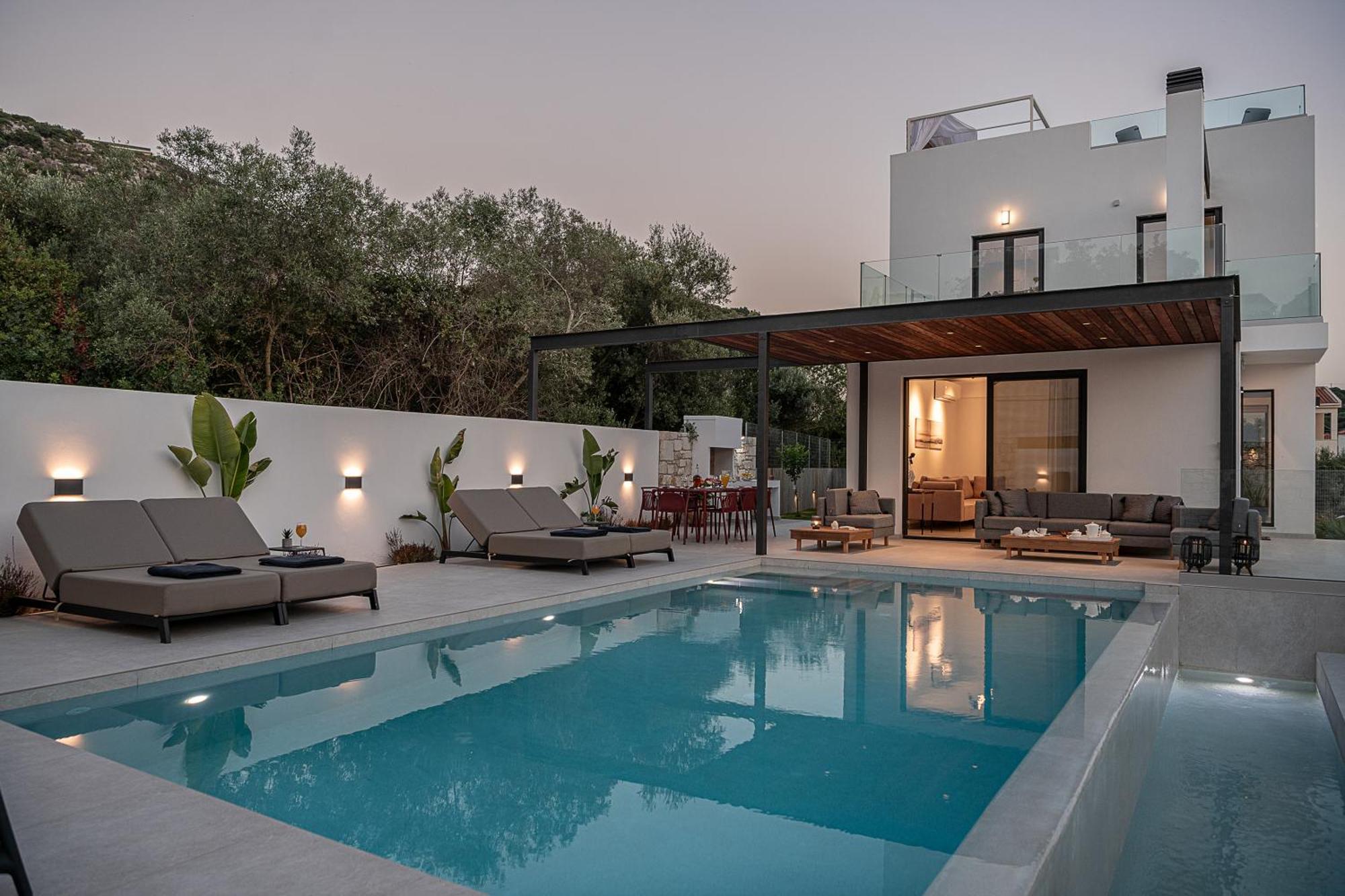 Avrilia Seaside Villa Heated Pool อัลมีรีดา ภายนอก รูปภาพ
