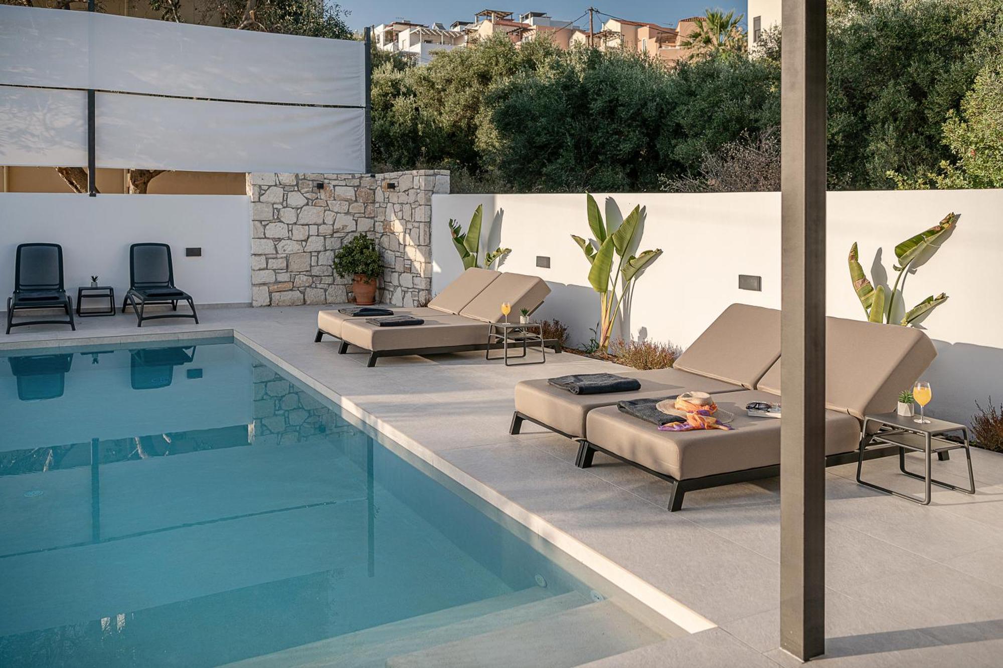 Avrilia Seaside Villa Heated Pool อัลมีรีดา ภายนอก รูปภาพ